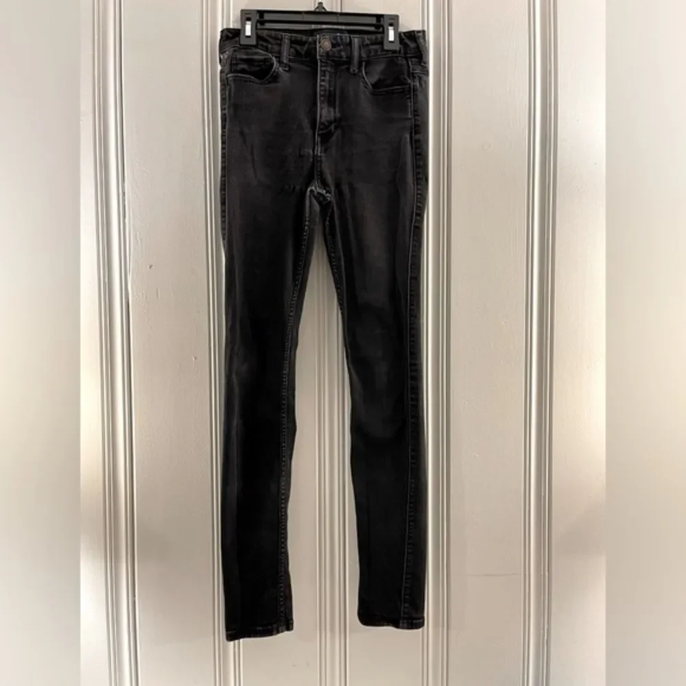 Hollister Women’s High Rise Super Skinny Jeans‎ Size W26L30. - Picture 2 of 5